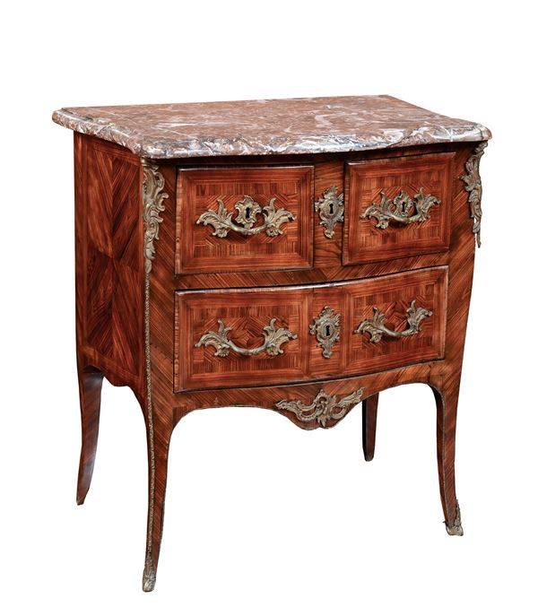 Francia, XVIII secolo : Piccola commode  - Asta Oggetti d'Arte e Antiquariato, Dipinti Antichi, XIX-XX Secolo - Blindarte Casa d'Aste