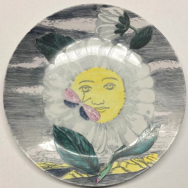 Piero  Fornasetti : Dish from the series "12 months 12 suns", May  (1955)  - Hand painted porcelain - Auction Design and Art Objects - Blindarte Casa d'Aste