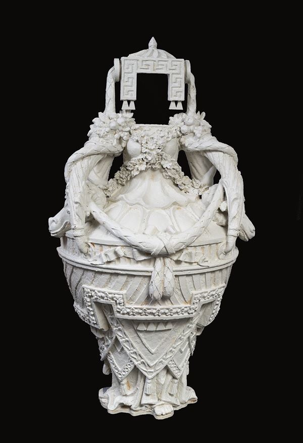 Teatro San Carlo: Scultura in vetroresina dipinta a gesso (da 'Arianna di Nasso')