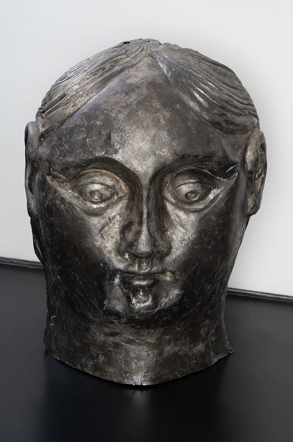 Teatro San Carlo: Head in silver painted fiberglass (from “Piedigrotta”)