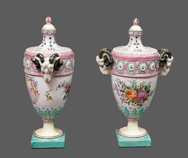 Coppia di vasi potpourri,  XIX secolo  - Auction Antiquariato, Dipinti antichie e del XIX secolo - Blindarte Casa d'Aste