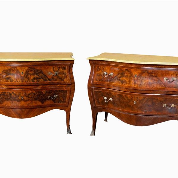 Coppia di comò in stile Luigi XV   - Asta Antiquariato, Dipinti Antichi e del XIX secolo - Blindarte Casa d'Aste