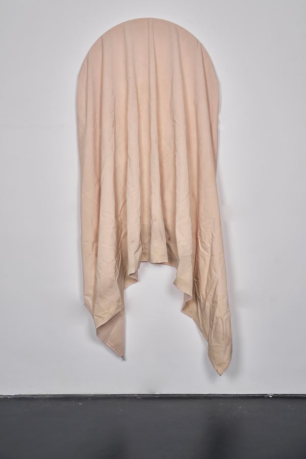 Sonia Kacem - Sans titre (rose, sale)