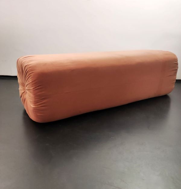 Teatro San Carlo: Orange pillows (from "La clemenza di Tito")