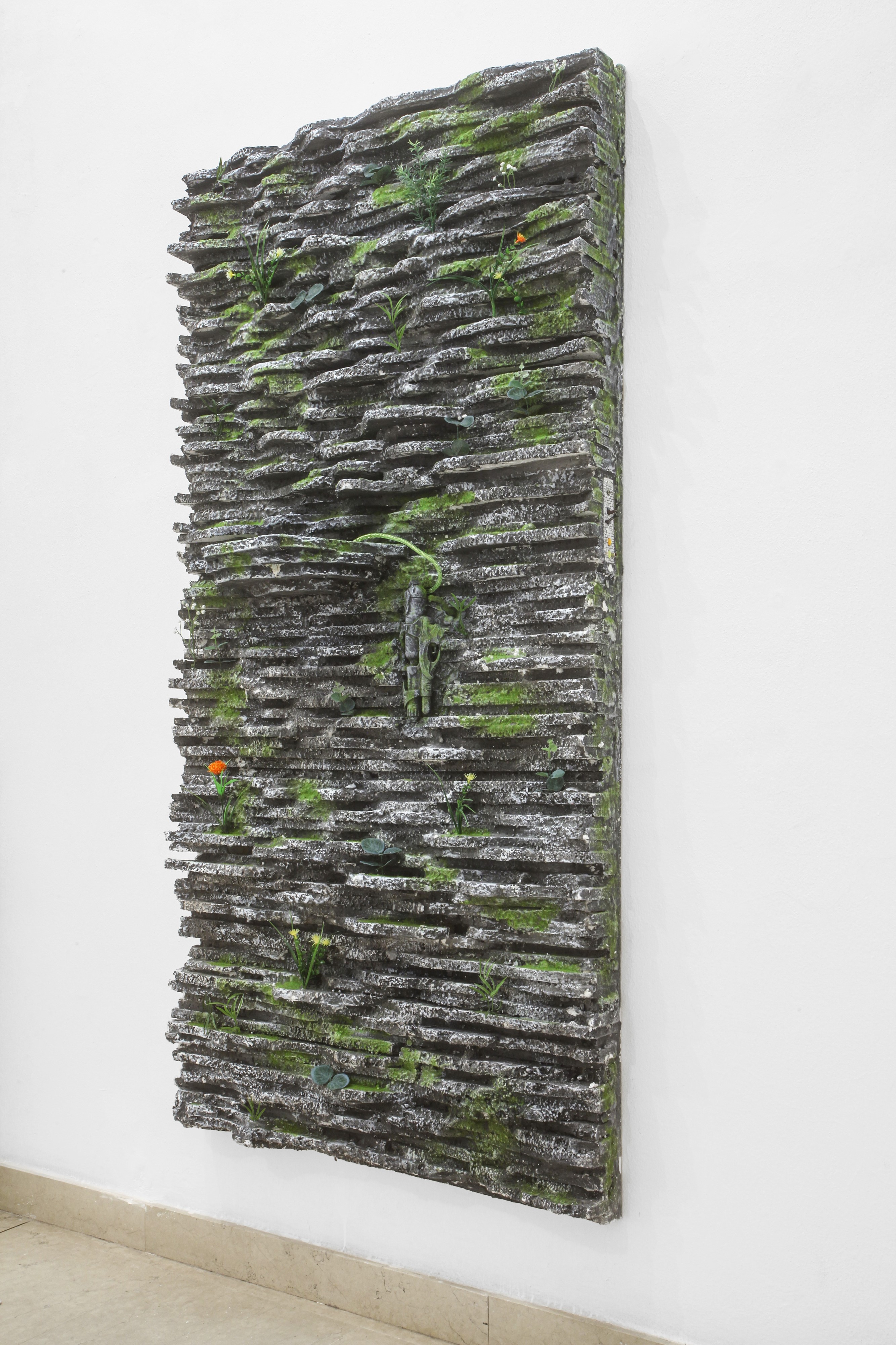 Veit Laurent Kurz - Relief #1 (Niche), tecnica mista su polistirolo applicata su tela