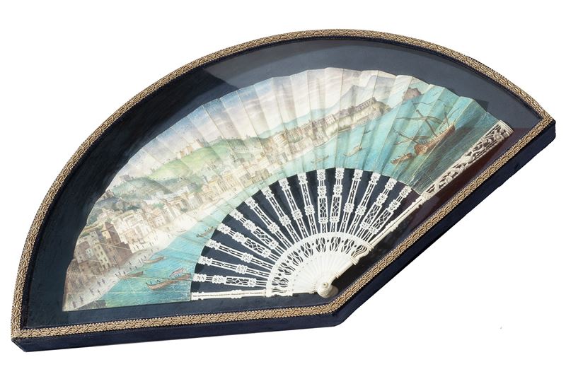 Ventaglio con veduta del lungomare Caracciolo