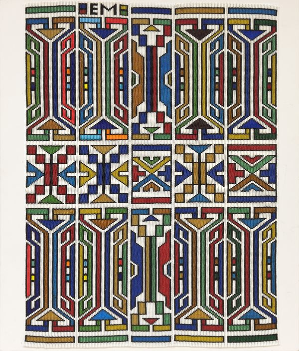 Esther Mahlangu : Senza titolo  (2010)  - Tecnica mista e perline applicata su tela - Asta Arte Moderna e Contemporanea - Blindarte Casa d'Aste