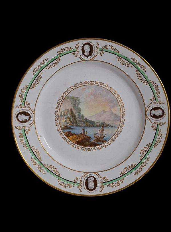 Real Fabbrica Ferdinandea,  dal servizio Farnese, 1784-88 circa : Plate with View of Vesuvius taken from the Maropiano side near Pozzuoli  - polychrome painted porcelain - Auction Napoli, j'adore! - Blindarte Casa d'Aste