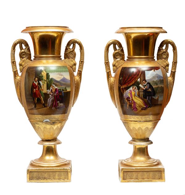 Manifattura francese dipinta a Napoli, secondo quarto del XIX secolo - Pair of two-handled vases with gallant scenes and views of Naples in the background