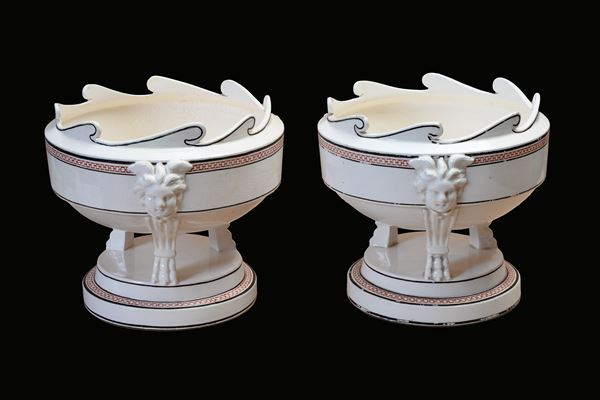 Manifattura Giustiniani XIX secolo : Coppia di rinfrescatoi  - terraglia bianca con con decoro policromo - Asta Oggetti d'arte, Dipinti Antichi e del XIX secolo - Blindarte Casa d'Aste