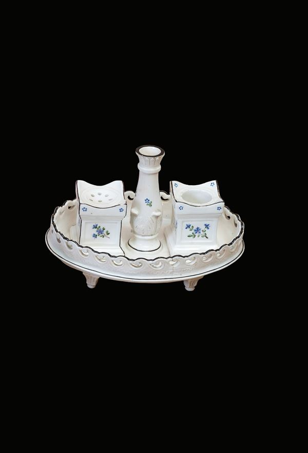 Napoli,  Ferdinando IV : White porcelain desk inkwell decorated in polychrome with floral motifs  - Auction ART OBJECTS, OLD AND 19TH CENTURY PAINTINGS - Blindarte Casa d'Aste