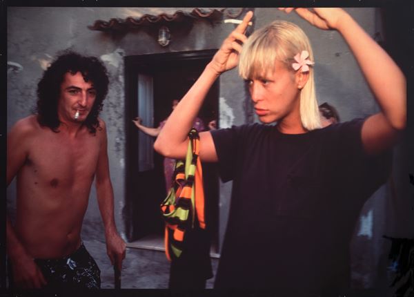 Nan Goldin - Teri and Vittorio by the pool, Sorrento