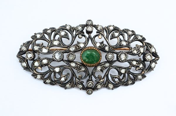Spilla di antica e pregevole bigiotteria  - in argento e oro 9 carati - Asta GIOIELLI, OROLOGI, ARTI DECORATIVE, DESIGN E ARTE ORIENTALE - Blindarte Casa d'Aste
