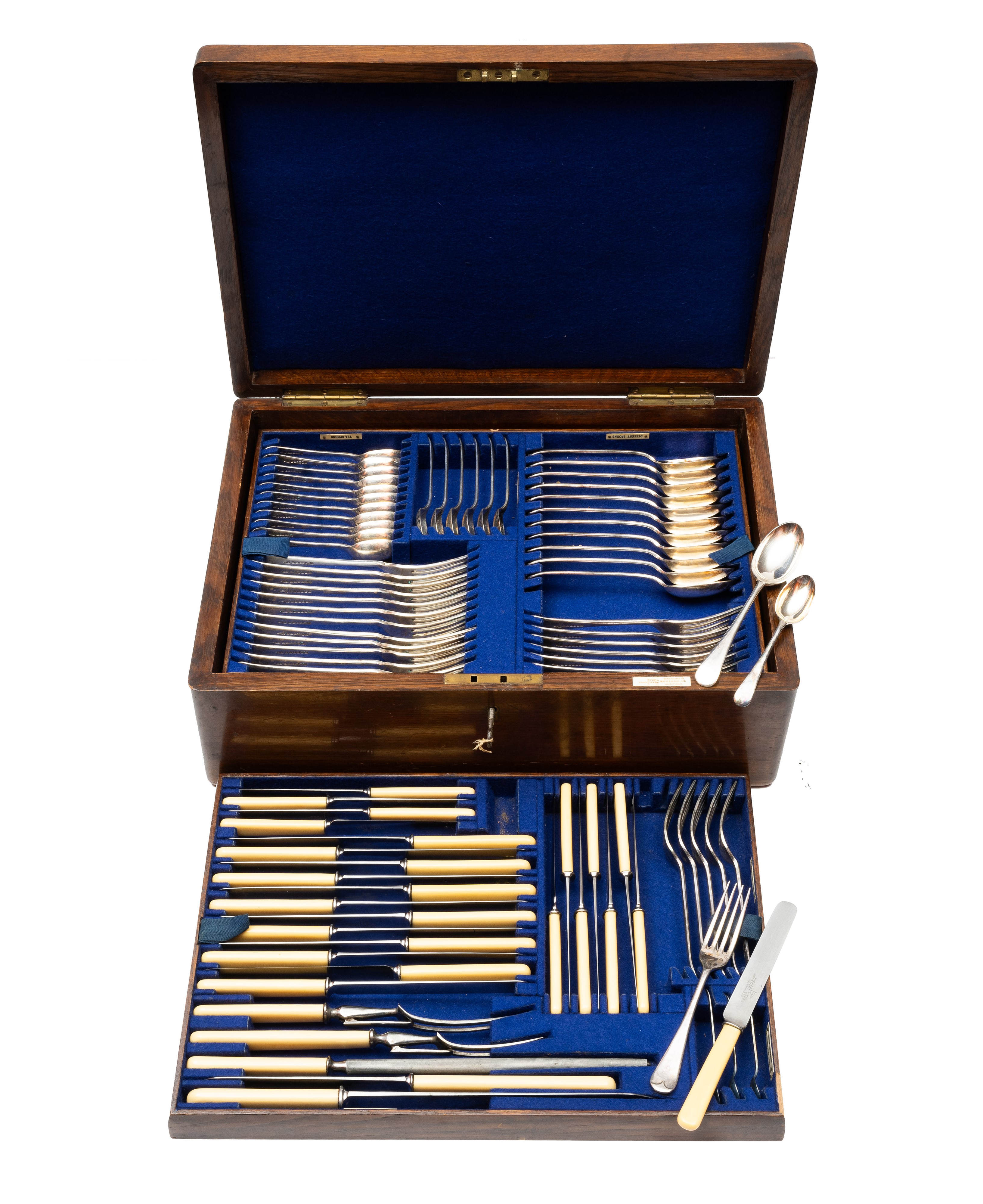 Servizio di posate Scheffield entro custodia in legno di rovere