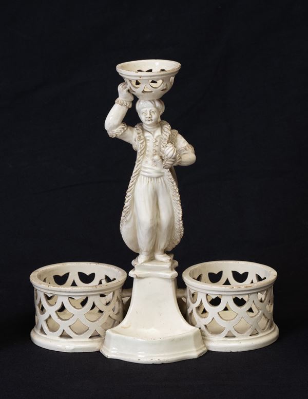 Manifattura lombardo veneta, XIX secolo : Ampolliera  - in terraglia bianca - Asta GIOIELLI, OROLOGI, ARTI DECORATIVE, DESIGN E ARTE ORIENTALE - Blindarte Casa d'Aste