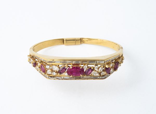 Bracciale rigido