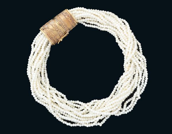 Bracciale multifilo