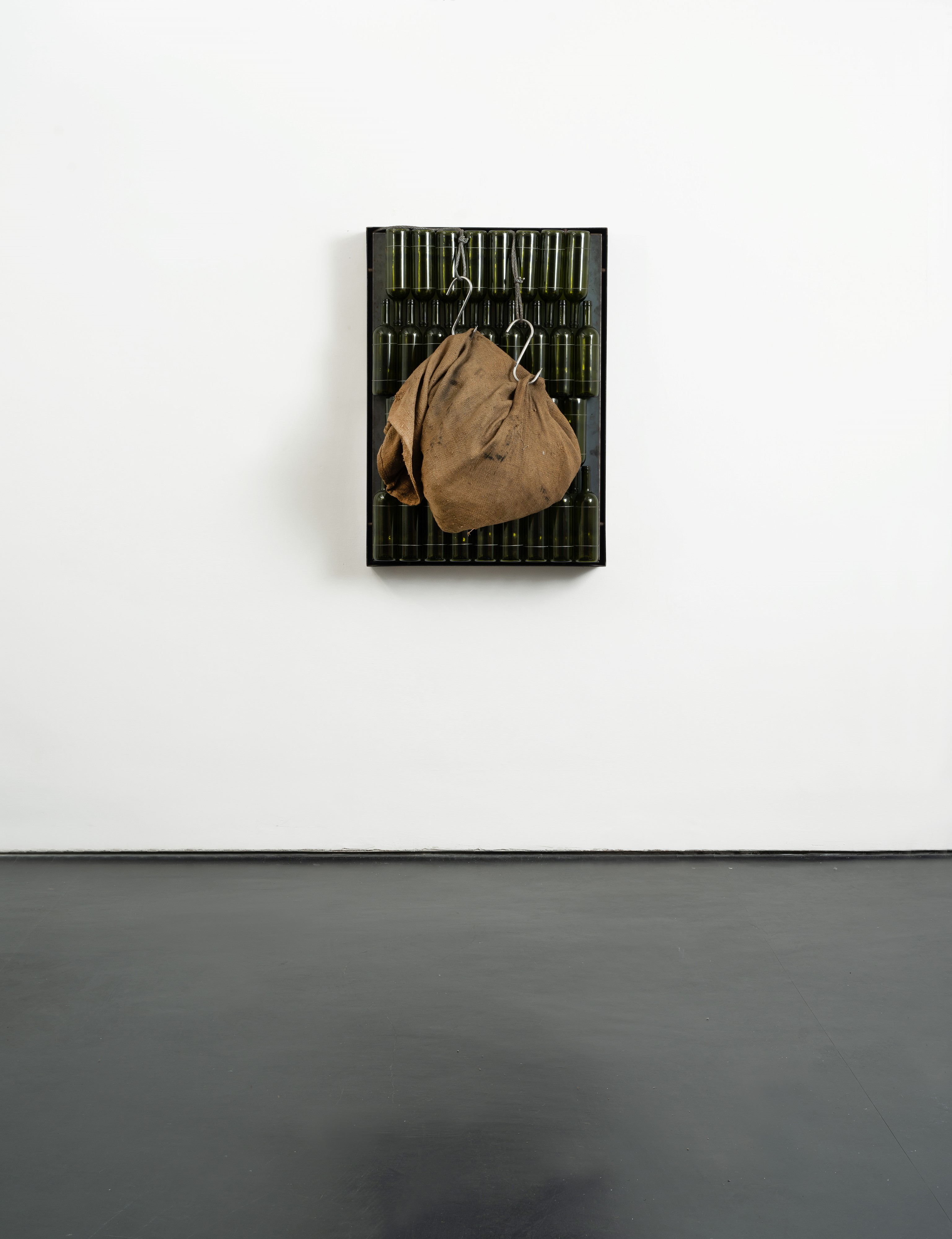 Jannis Kounellis - Senza titolo - Scultura in materiali misti (2010)