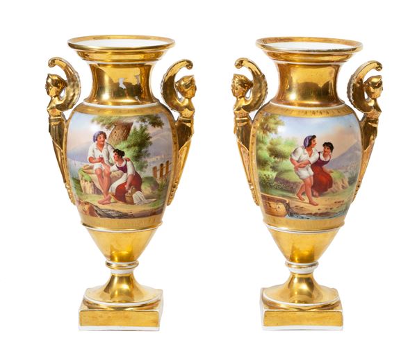 Porcellana francese dipinta a Napoli, prima met&#224; del XIX secolo - Pair of vases with scenes of fishermen and views of Catania within reserves