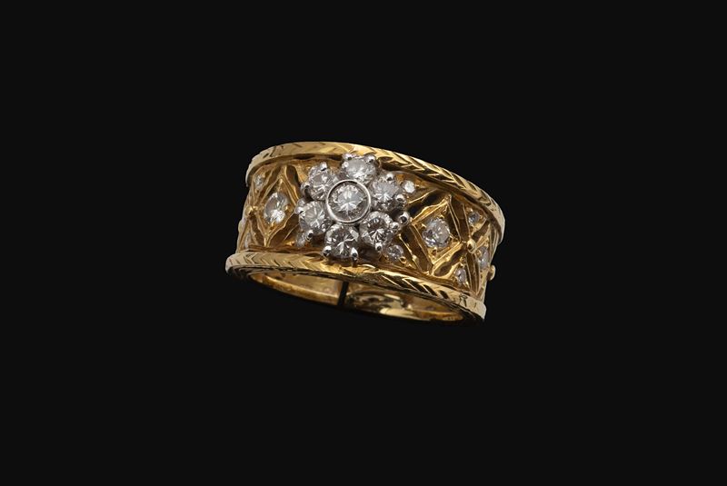 Anello dalla particolare lavorazione