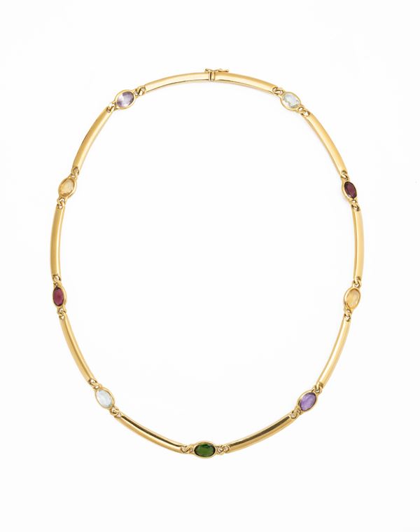 Girocollo semirigido