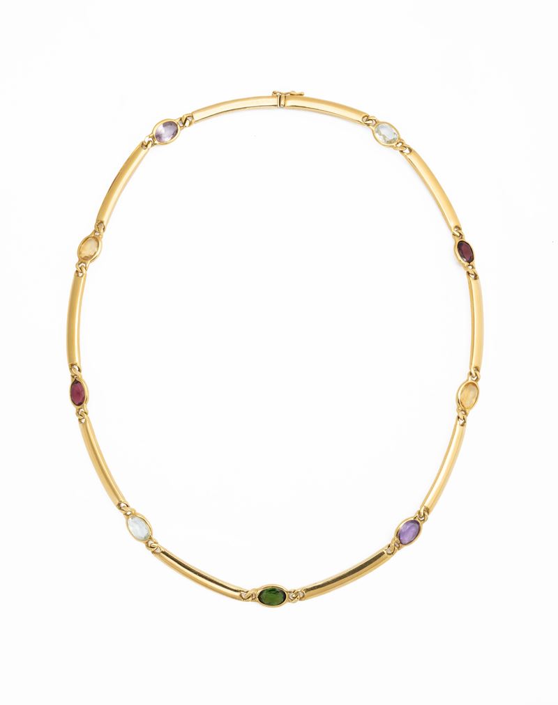 Girocollo semirigido