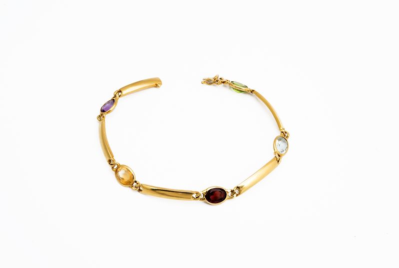 Bracciale semirigido