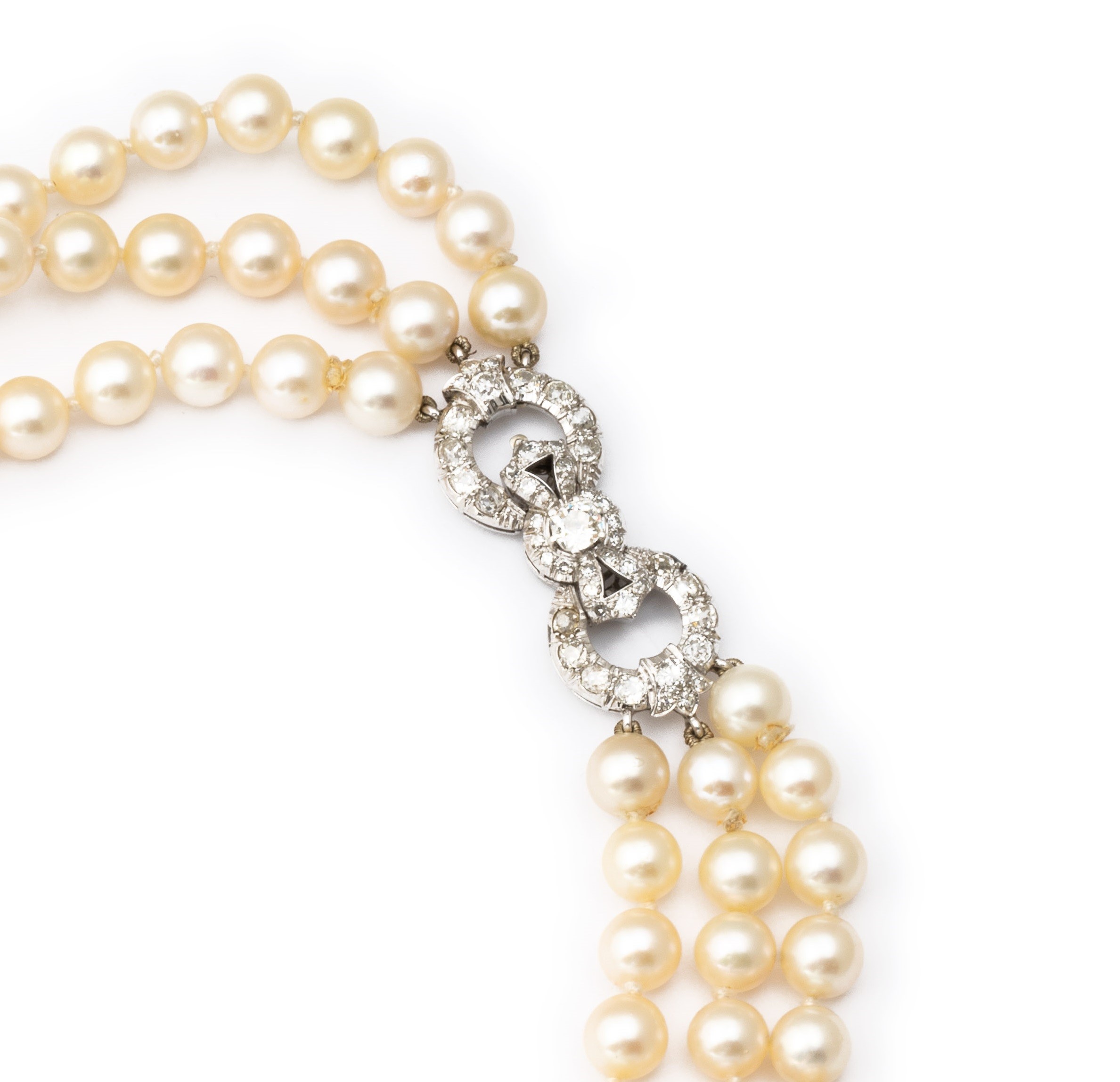 Collana di perle con fiocco di diamanti