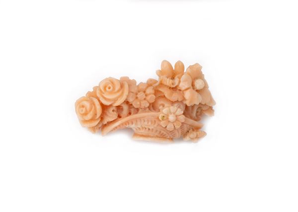 Spilla in corallo rosa