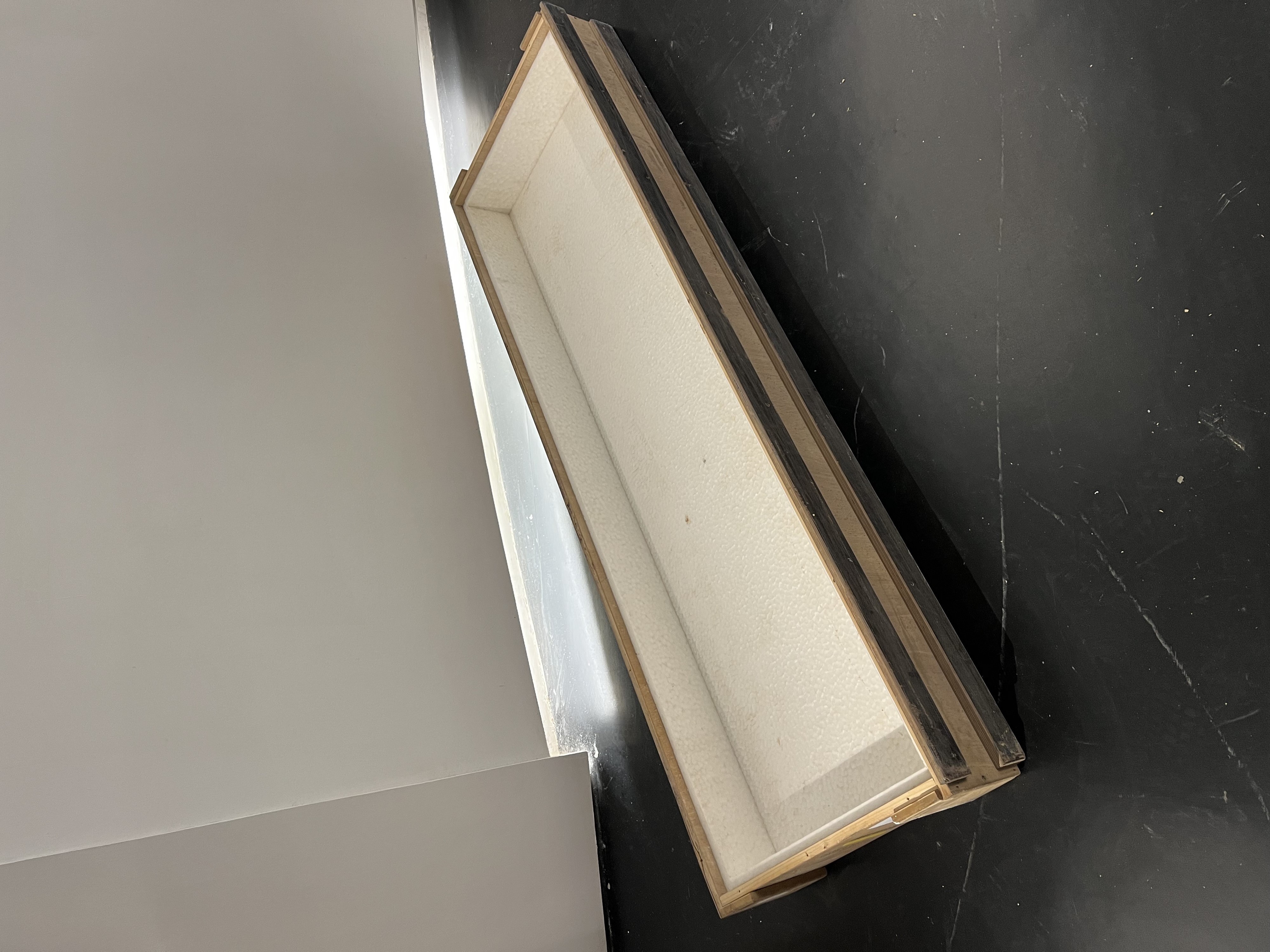 Cassa per imballaggio in stile industriale, misure esterne cm 65x202x20,5