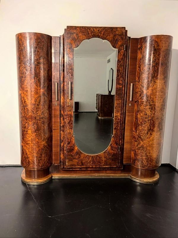 Manifattura italiana, anni '40 : Vintage wardrobe with mirror  - Veneered in walnut burl - Auction Design and Art Objects - Blindarte Casa d'Aste